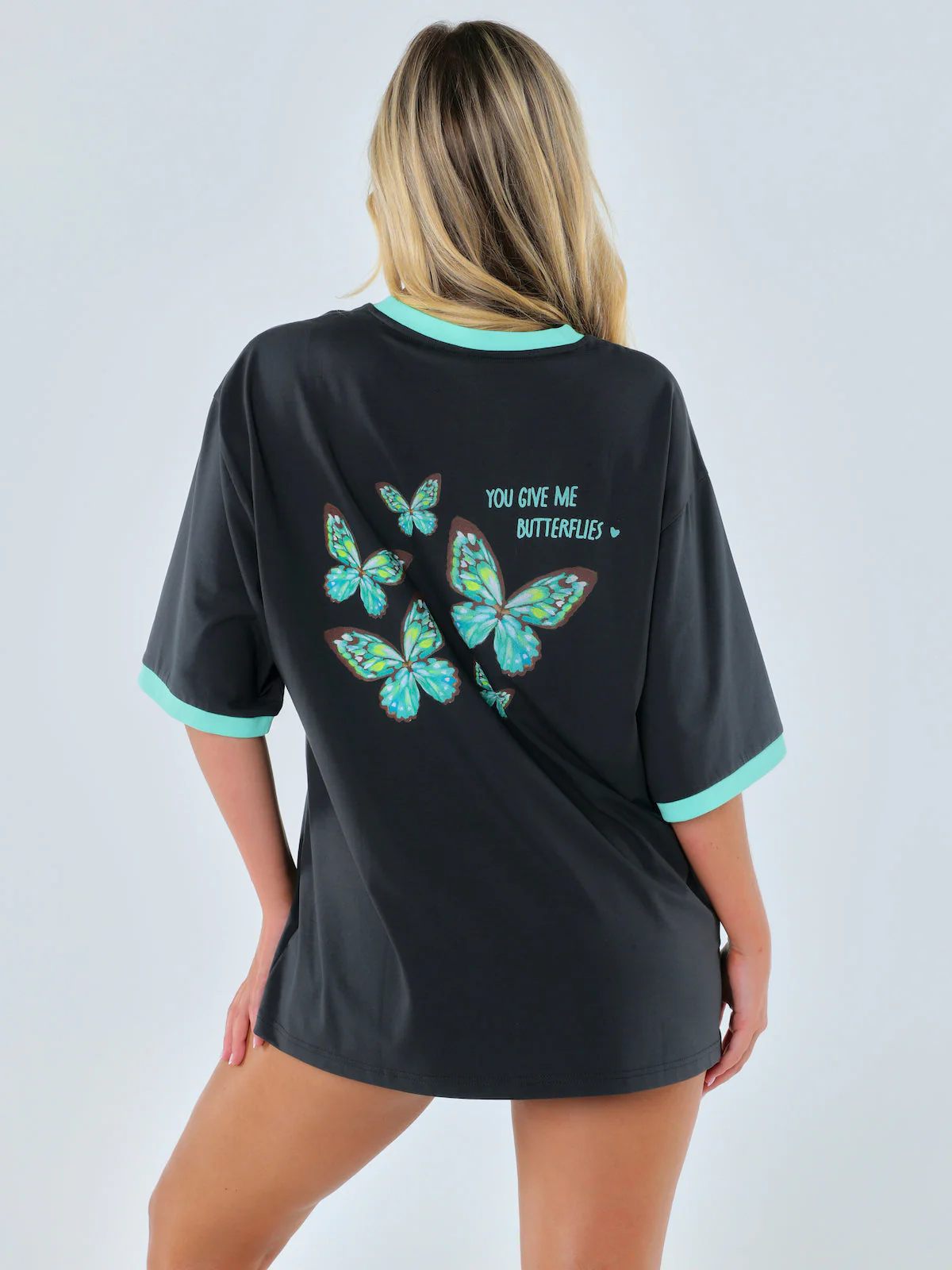 KISS & TELL OVERSIZE TEE - Image 7