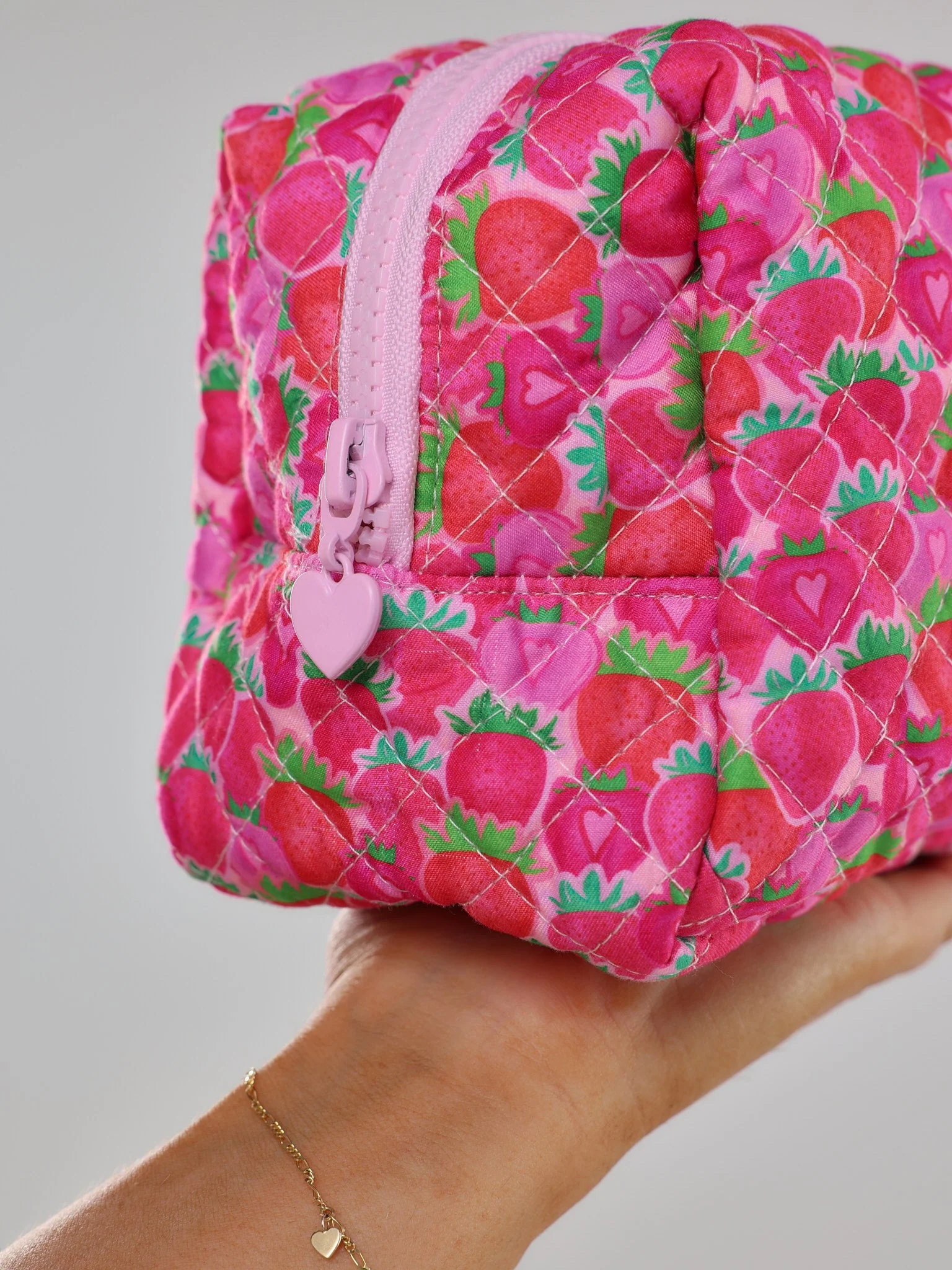 QUILTED POUCH - STRAWBERRY KISS - Image 3